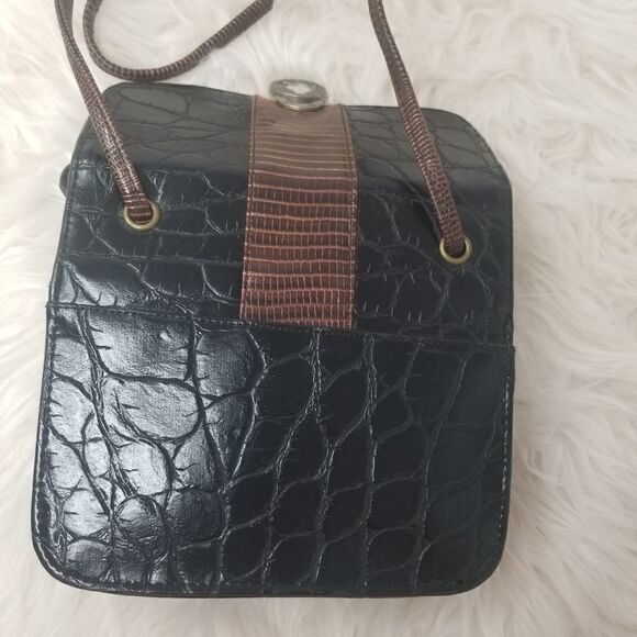 Cute Crossbody Bag w/Unique Closure Faux Leather - Picture 3 of 11